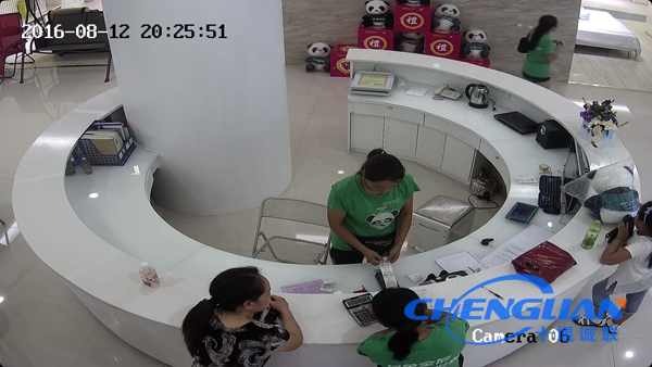 全友家居六里坪專(zhuān)賣(mài)店視頻監控系統01